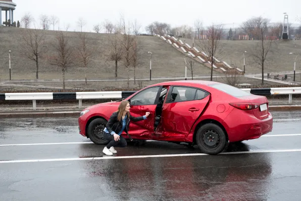 Pasos para vender coche accidentado
